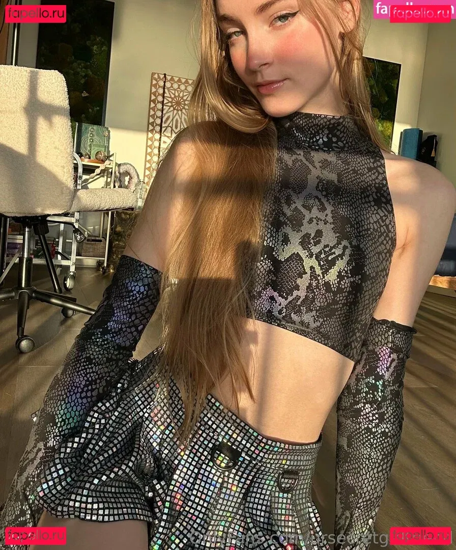 ursecretgirlfriend Onlyfans Photo Gallery 