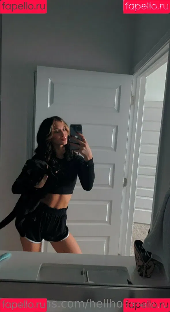 carolineeex Onlyfans Photo Gallery 