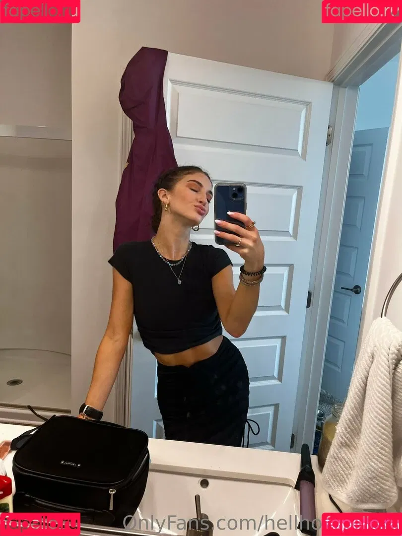 carolineeex Onlyfans Photo Gallery 