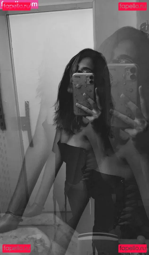 carolineeex Onlyfans Photo Gallery 