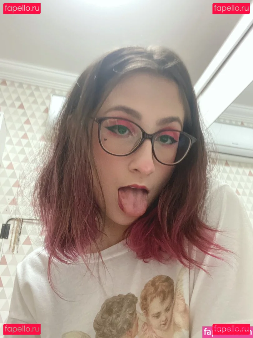 carolineeex Onlyfans Photo Gallery 