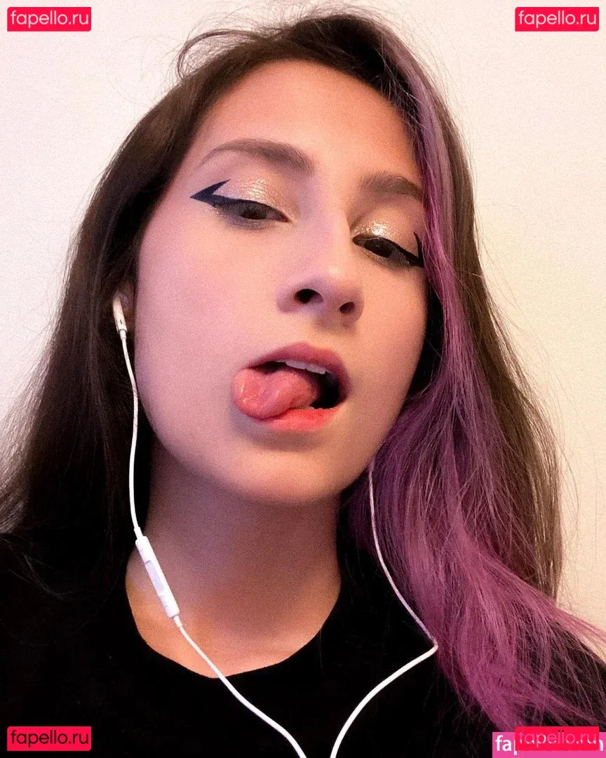 carolineeex Onlyfans Photo Gallery 