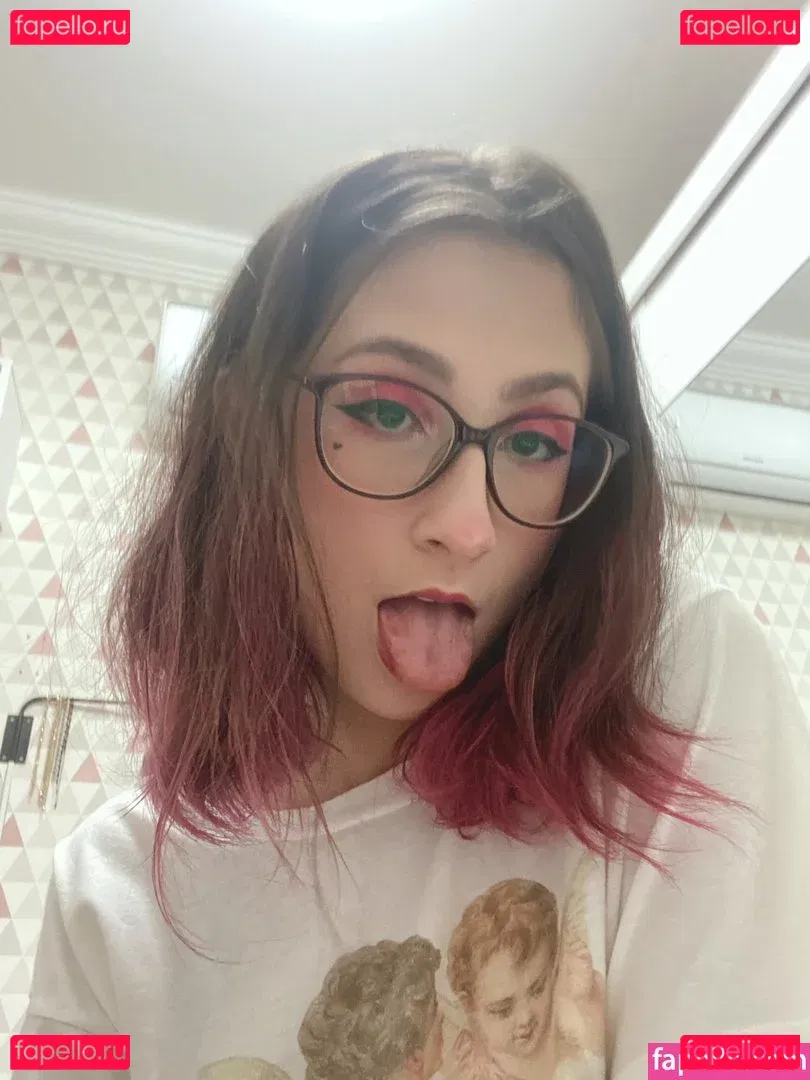 carolineeex Onlyfans Photo Gallery 