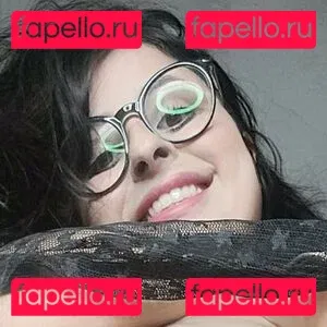 Curvy Geek Onlyfans Photo Gallery 