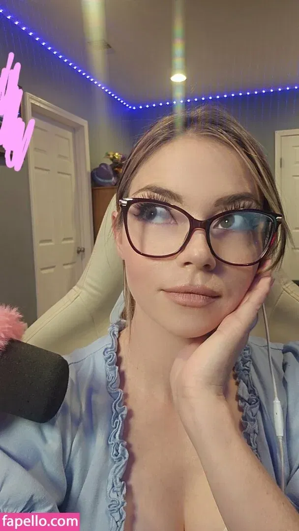 MsKenner Onlyfans Photo Gallery 