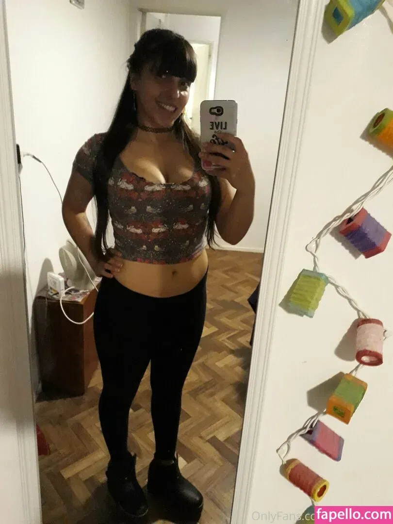 peachvicco Onlyfans Photo Gallery 