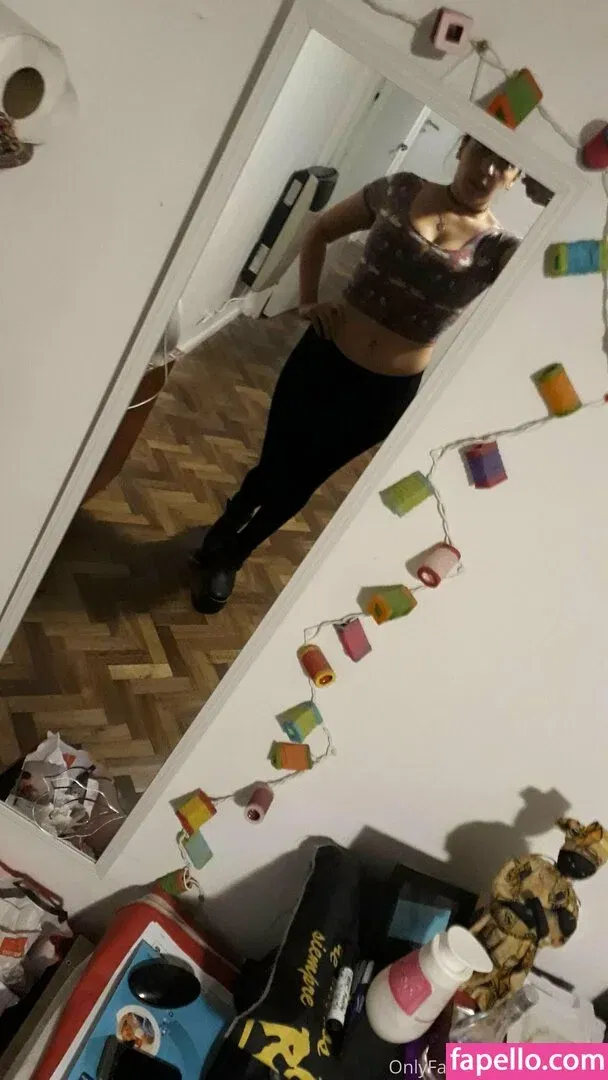 peachvicco Onlyfans Photo Gallery 