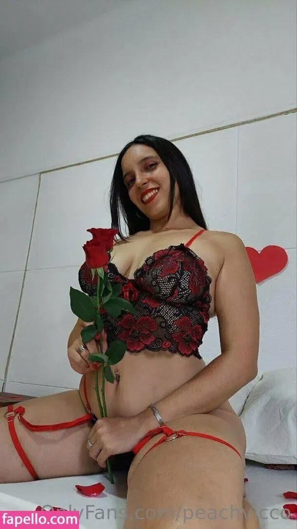 peachvicco Onlyfans Photo Gallery 