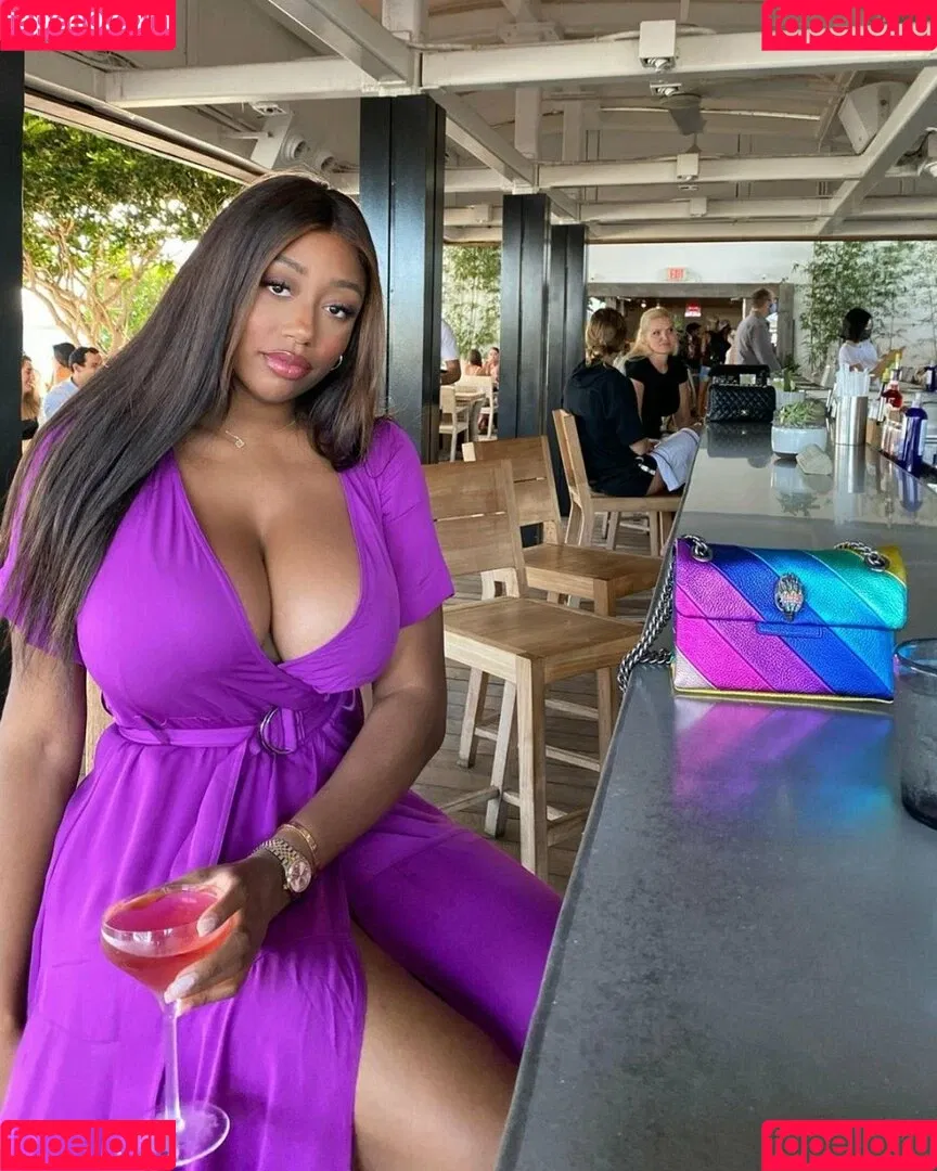 Vivi Panamera Onlyfans Photo Gallery 