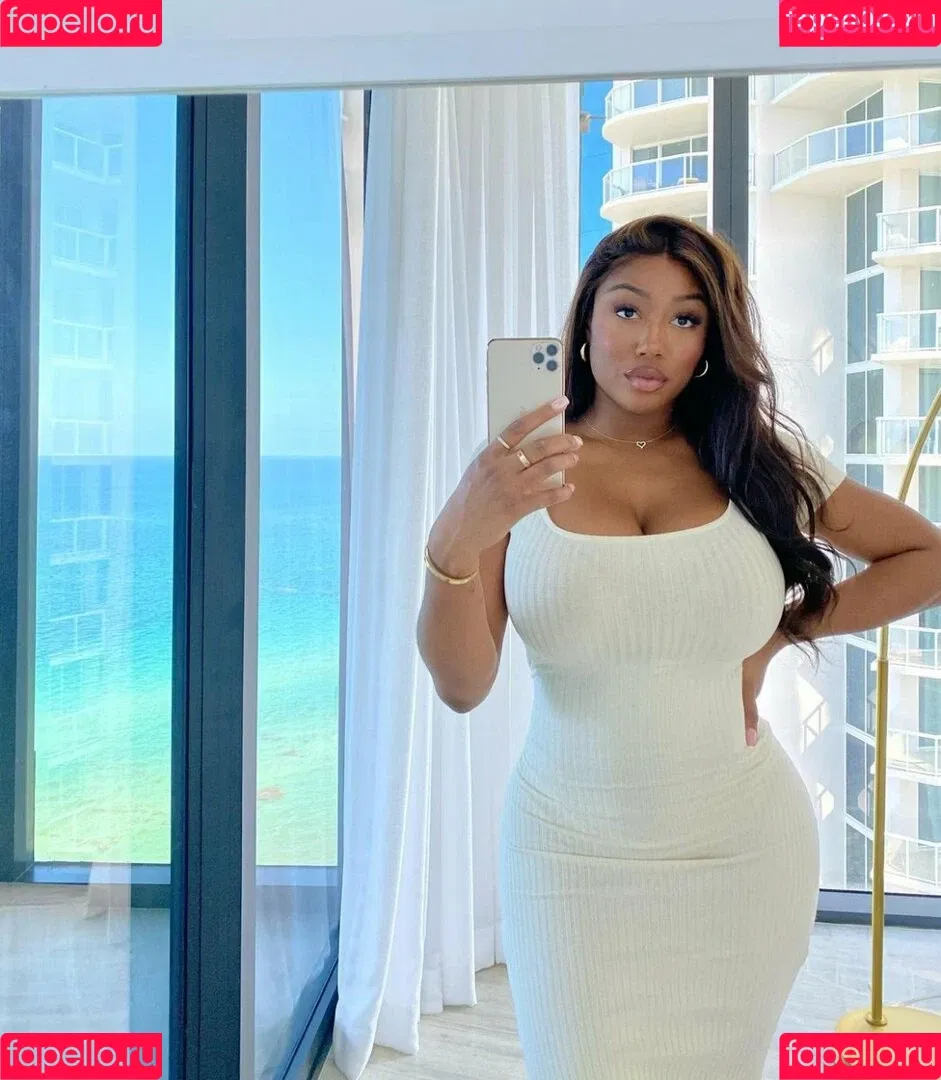 Vivi Panamera Onlyfans Photo Gallery 