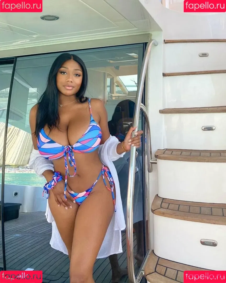 Vivi Panamera Onlyfans Photo Gallery 