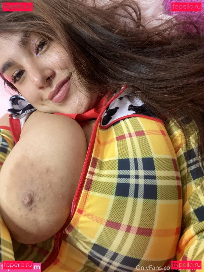 poliamor Onlyfans Photo Gallery 