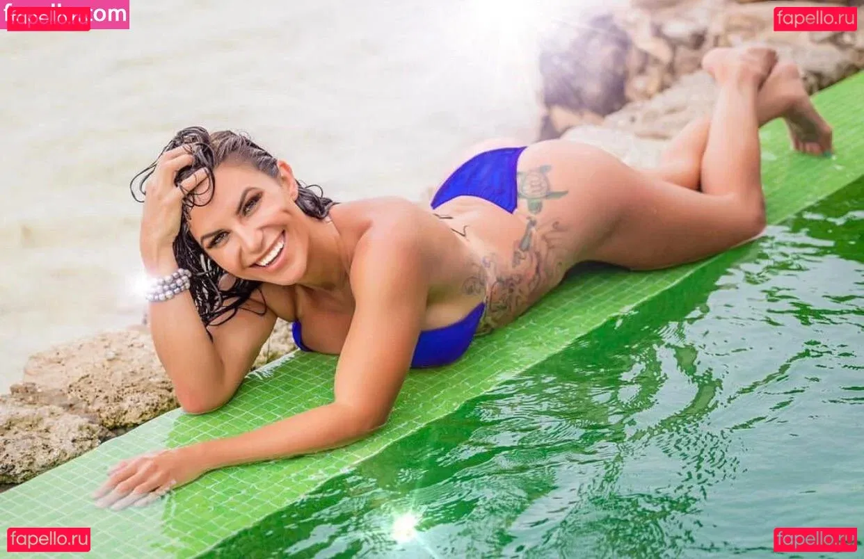 Robbie Hanna Onlyfans Photo Gallery 