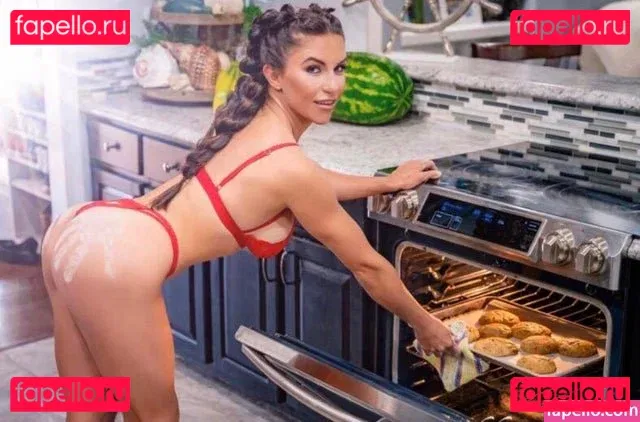 Robbie Hanna Onlyfans Photo Gallery 