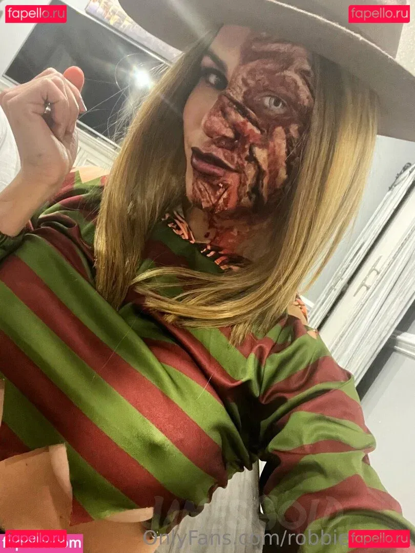 Robbie Hanna Onlyfans Photo Gallery 