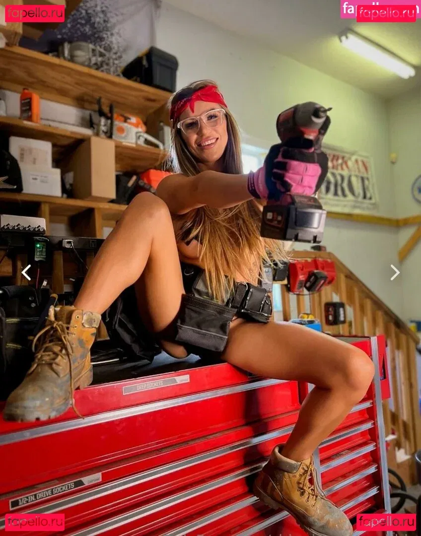 Robbie Hanna Onlyfans Photo Gallery 