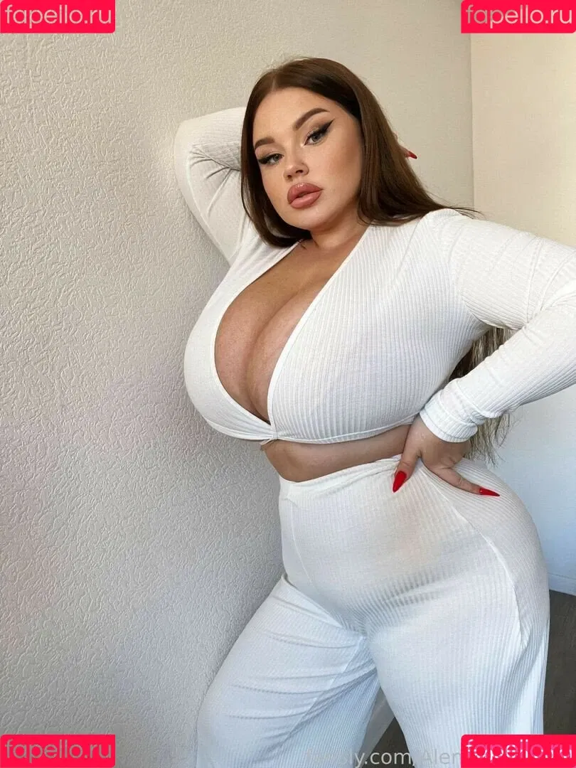 Alena Ostanova Onlyfans Photo Gallery 