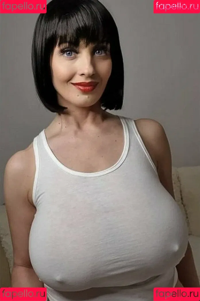 Lisa Bukawski Onlyfans Photo Gallery 