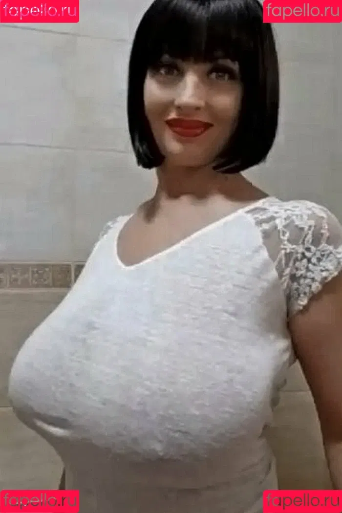 Lisa Bukawski Onlyfans Photo Gallery 