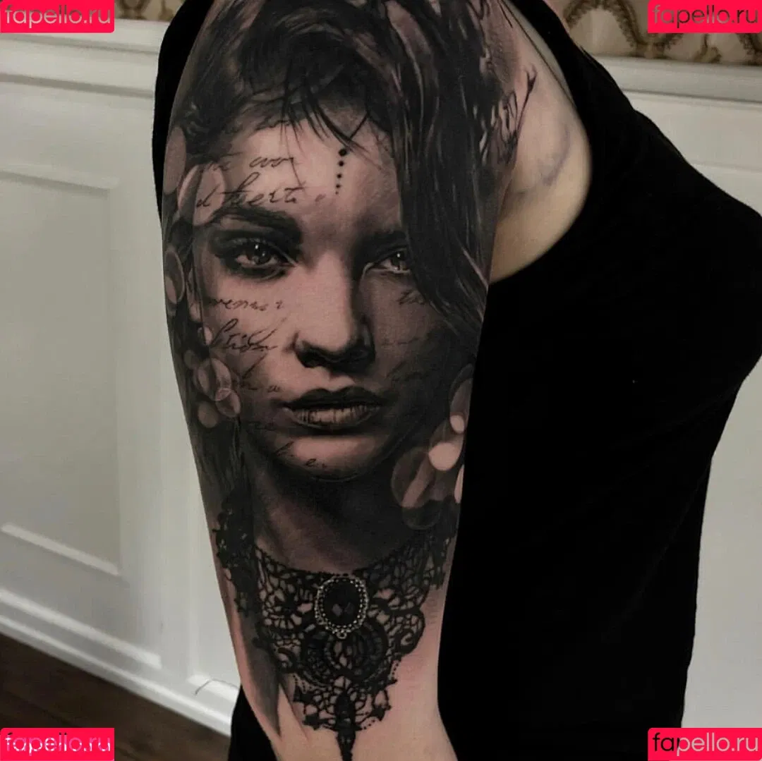 Natasha Thomsen Onlyfans Photo Gallery 