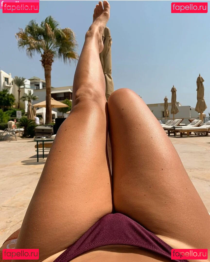 Natasha Thomsen Onlyfans Photo Gallery 