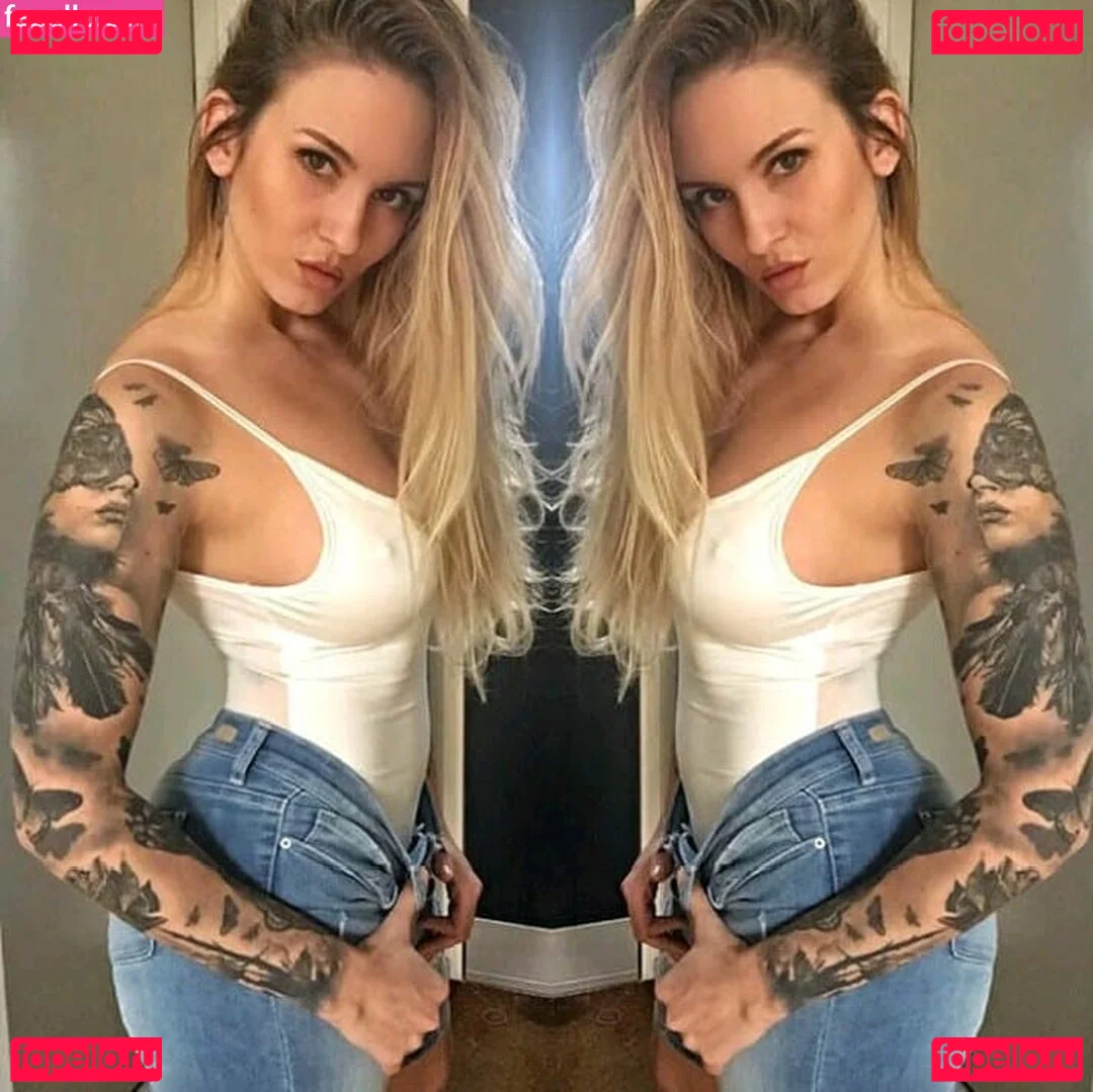 Natasha Thomsen Onlyfans Photo Gallery 