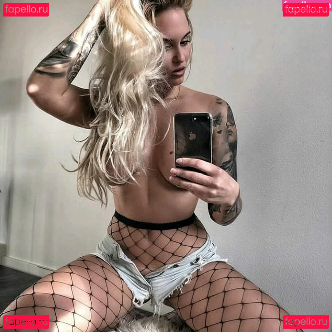 Natasha Thomsen Onlyfans Photo Gallery 