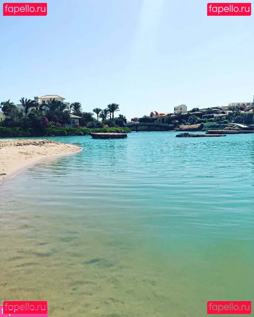 Natasha Thomsen Onlyfans Photo Gallery 