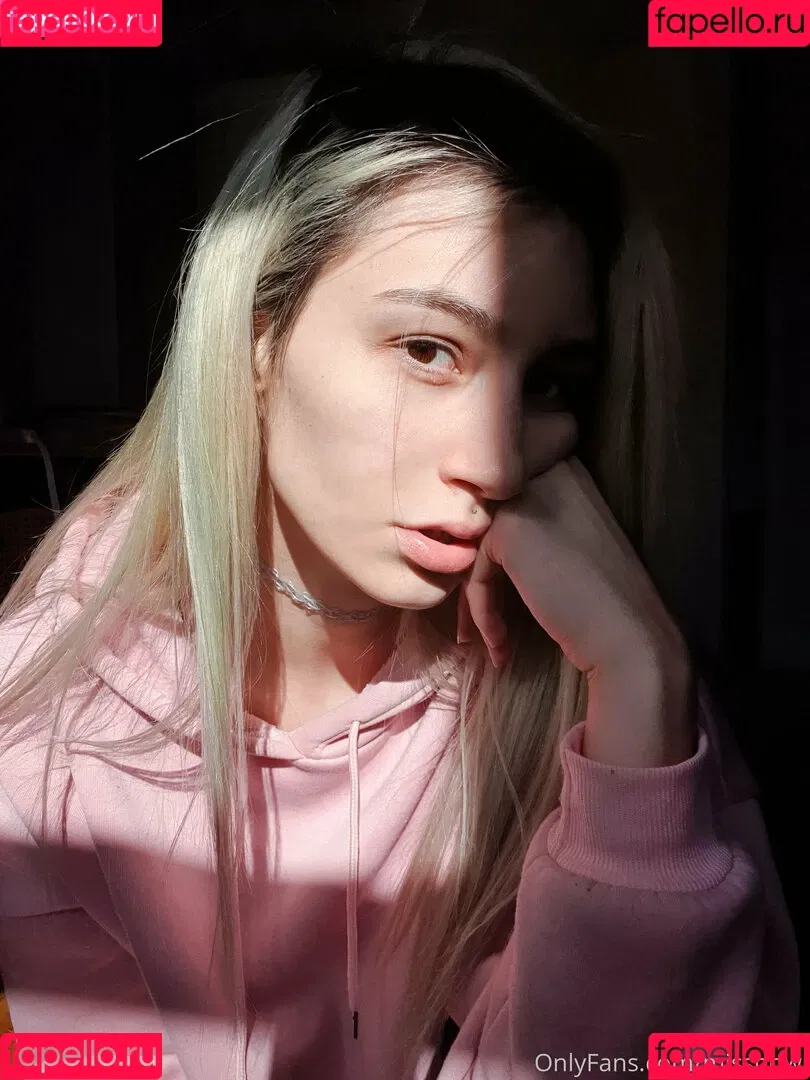 MissHowl Onlyfans Photo Gallery 
