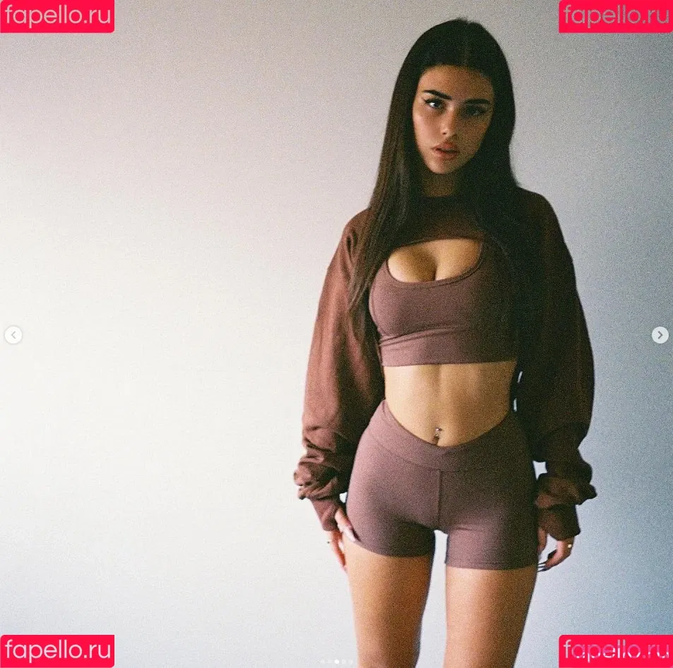 Leah Halton Onlyfans Photo Gallery 