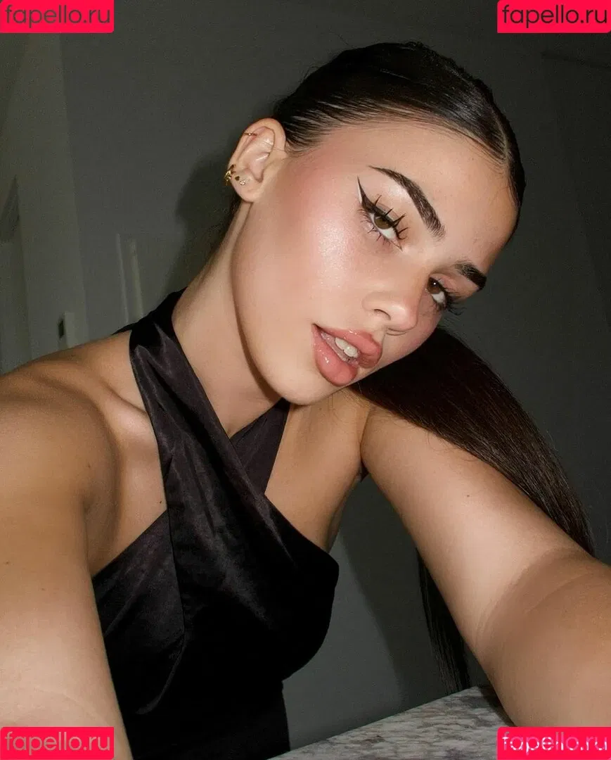 Leah Halton Onlyfans Photo Gallery 