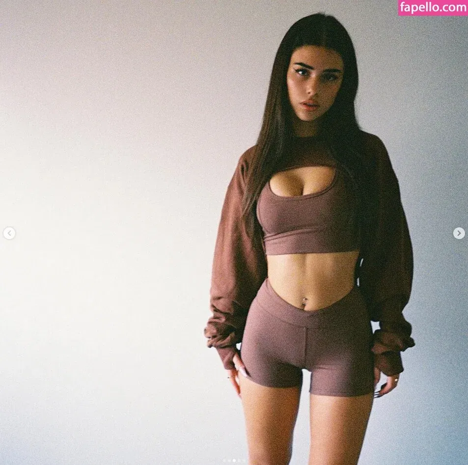 Leah Halton Onlyfans Photo Gallery 