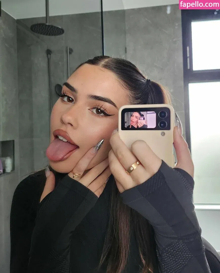 Leah Halton Onlyfans Photo Gallery 