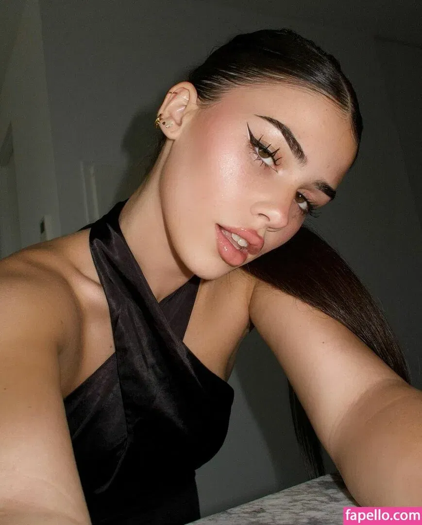 Leah Halton Onlyfans Photo Gallery 