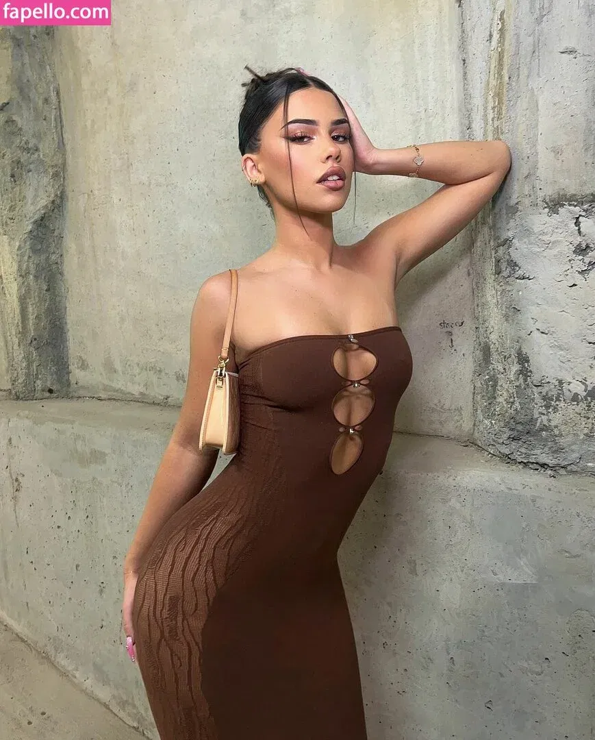 Leah Halton Onlyfans Photo Gallery 