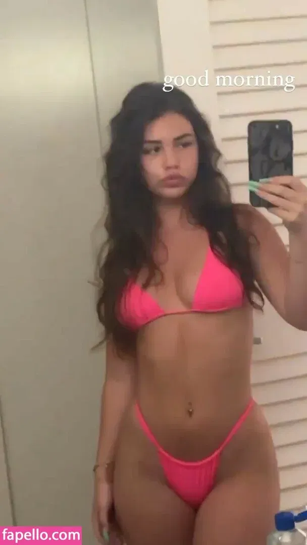 Leah Halton Onlyfans Photo Gallery 