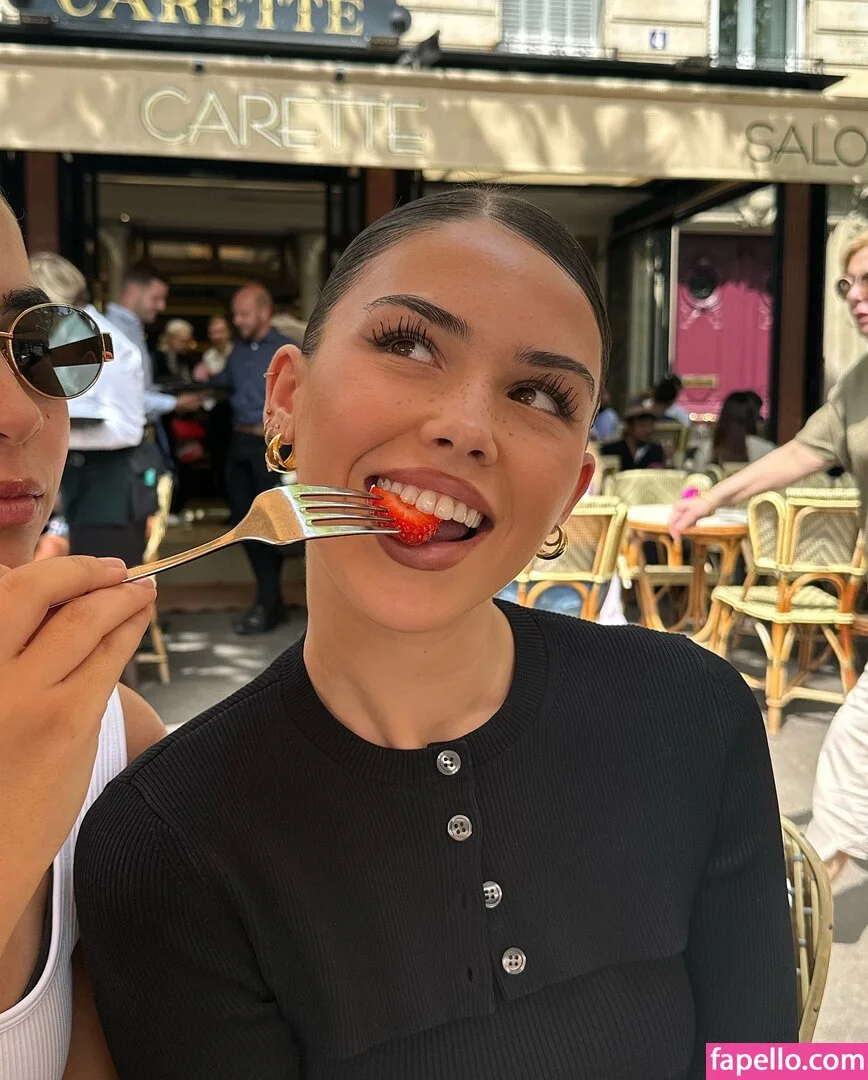 Leah Halton Onlyfans Photo Gallery 