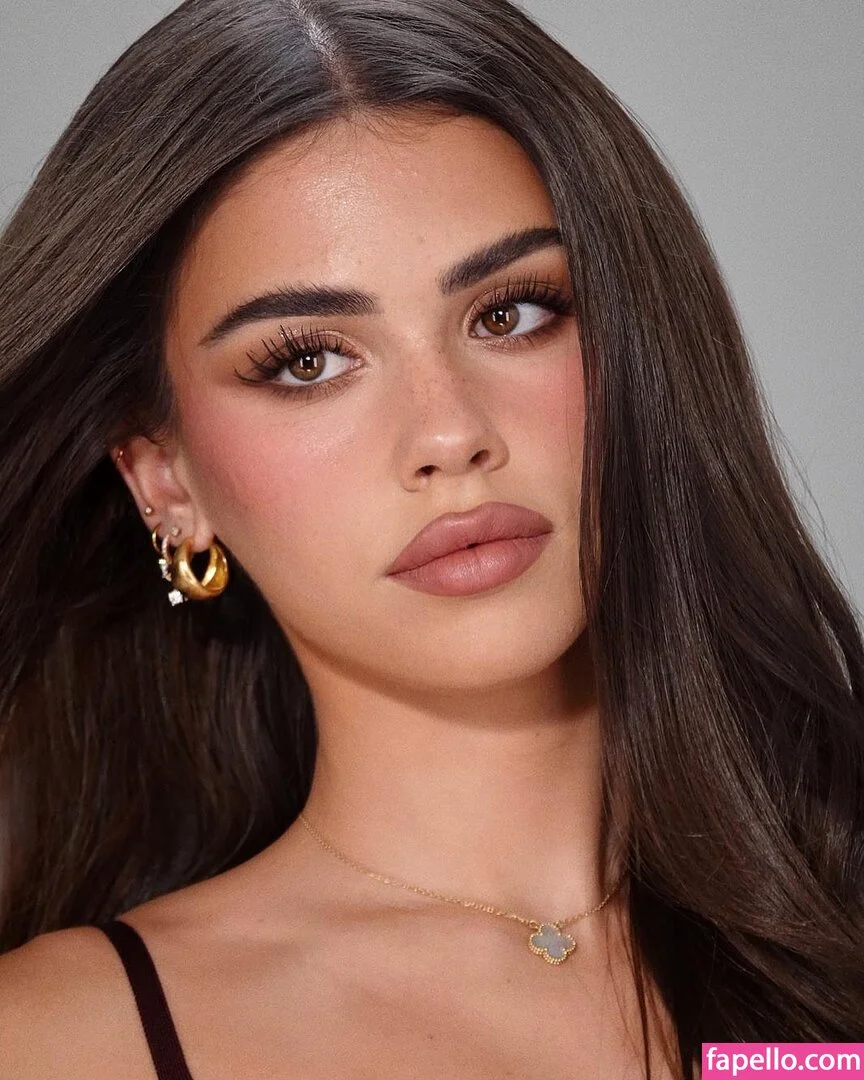 Leah Halton Onlyfans Photo Gallery 