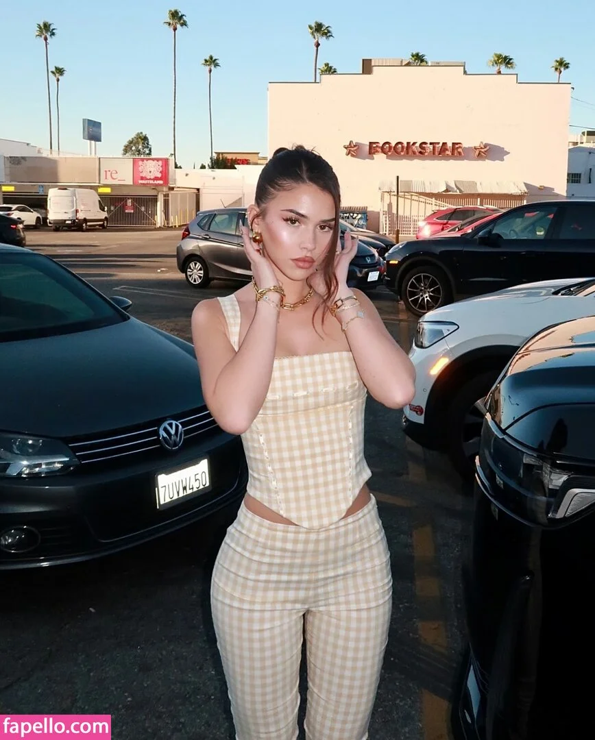 Leah Halton Onlyfans Photo Gallery 