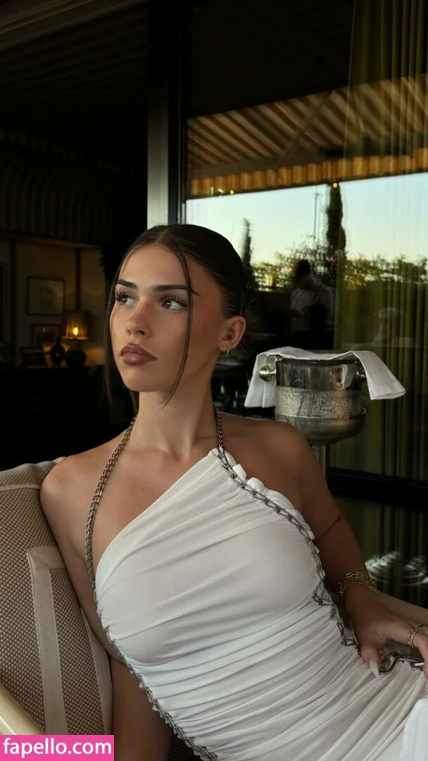 Leah Halton Onlyfans Photo Gallery 