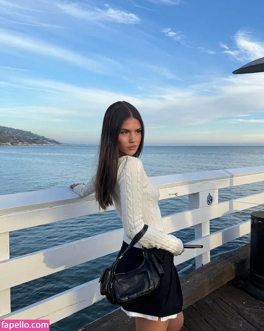 Leah Halton Onlyfans Photo Gallery 