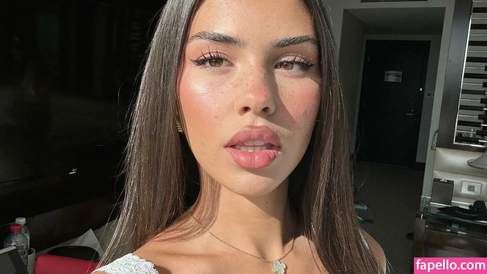 Leah Halton Onlyfans Photo Gallery 