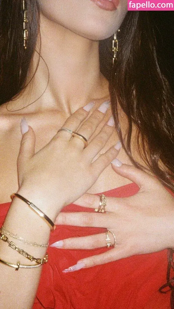 Leah Halton Onlyfans Photo Gallery 