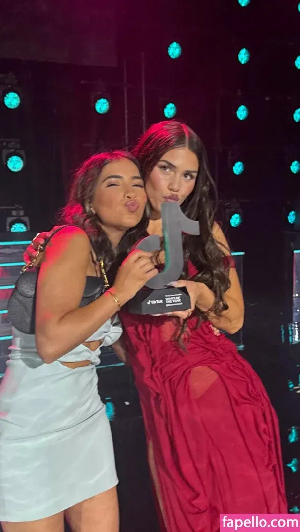 Leah Halton Onlyfans Photo Gallery 