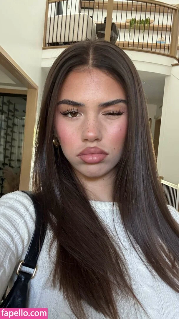 Leah Halton Onlyfans Photo Gallery 