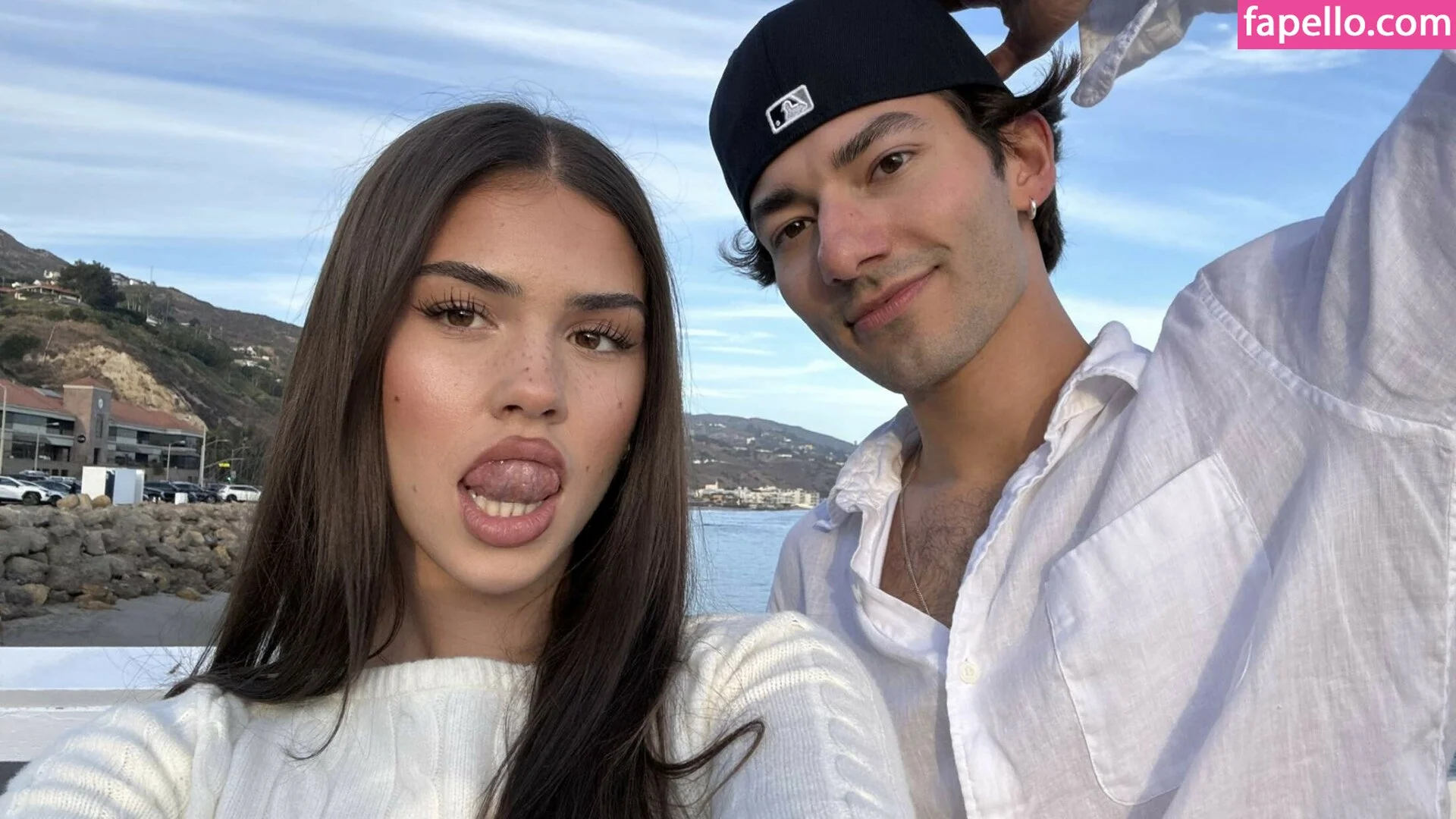 Leah Halton Onlyfans Photo Gallery 