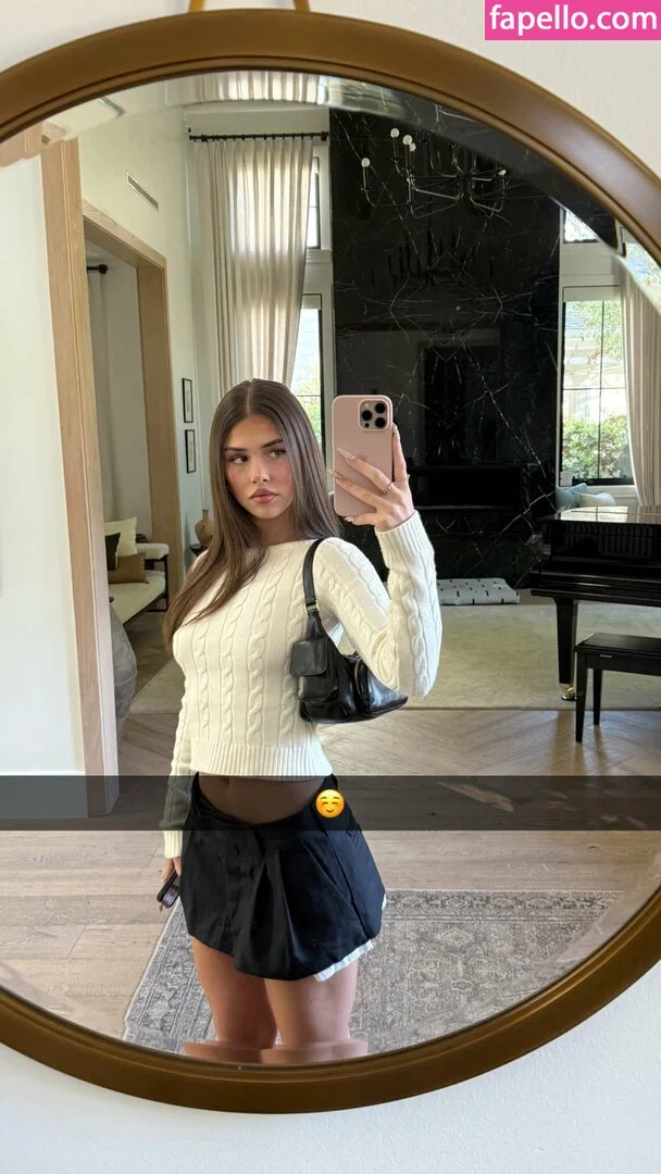 Leah Halton Onlyfans Photo Gallery 