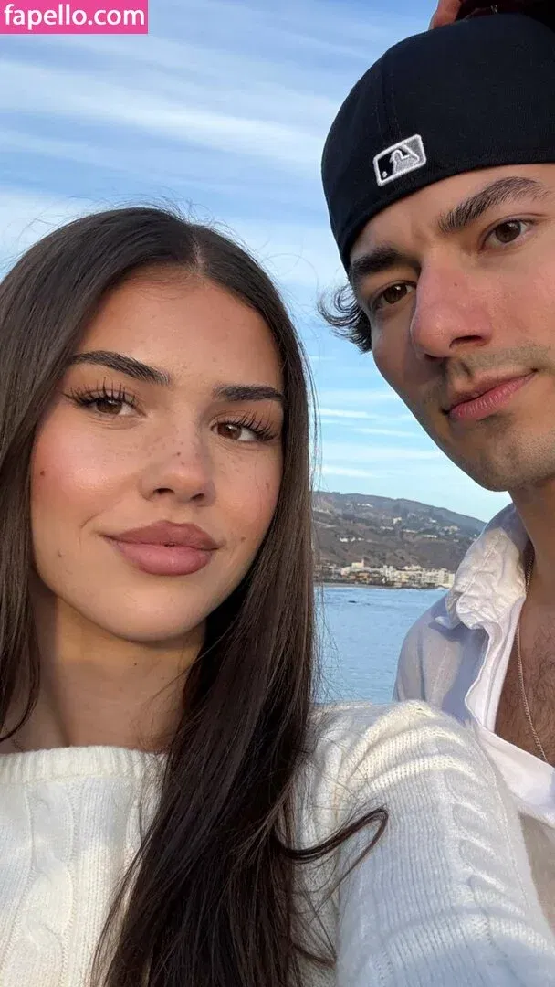 Leah Halton Onlyfans Photo Gallery 