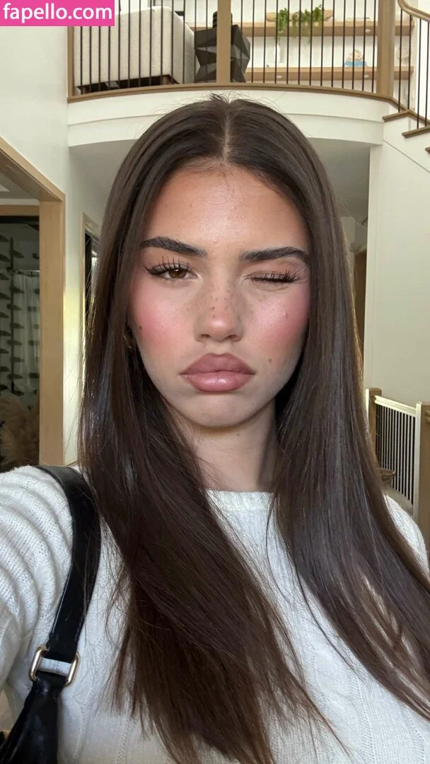 Leah Halton Onlyfans Photo Gallery 