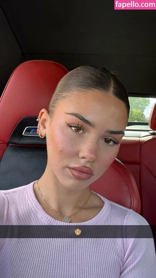 Leah Halton Onlyfans Photo Gallery 